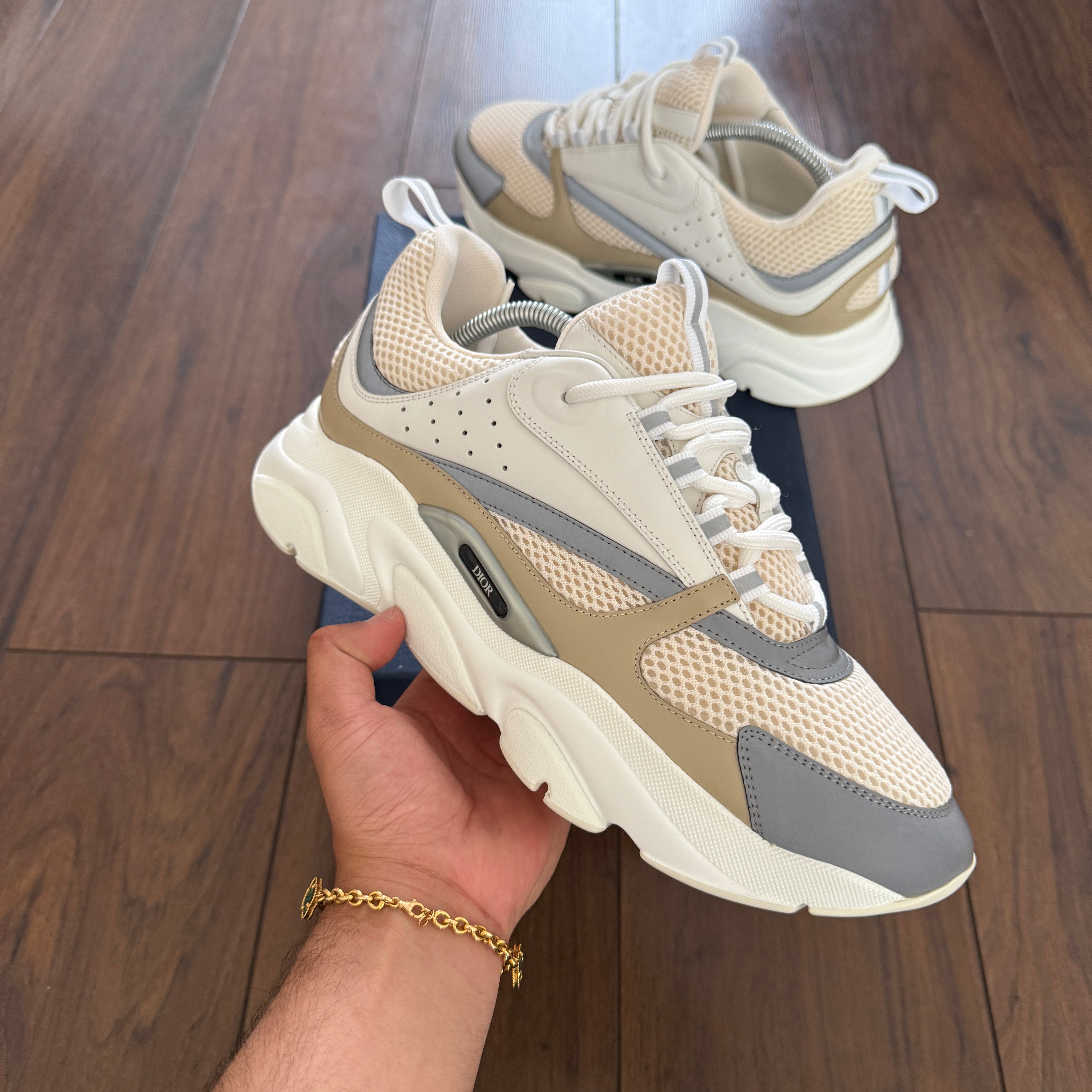 Pre-loved - Dior B22 Sneaker - Cream