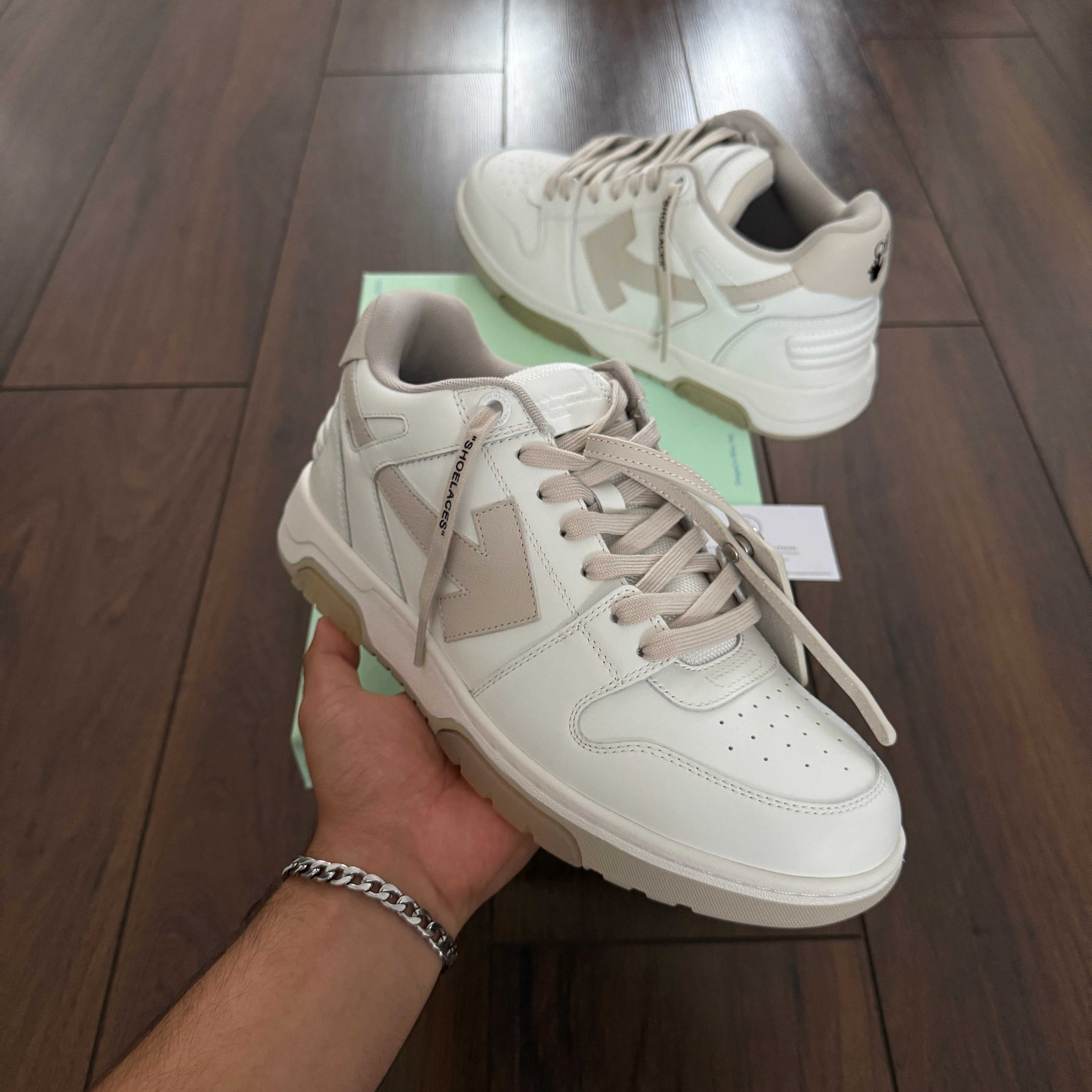 Off White ‘OOO’ Calf Leather Trainer White & Beige