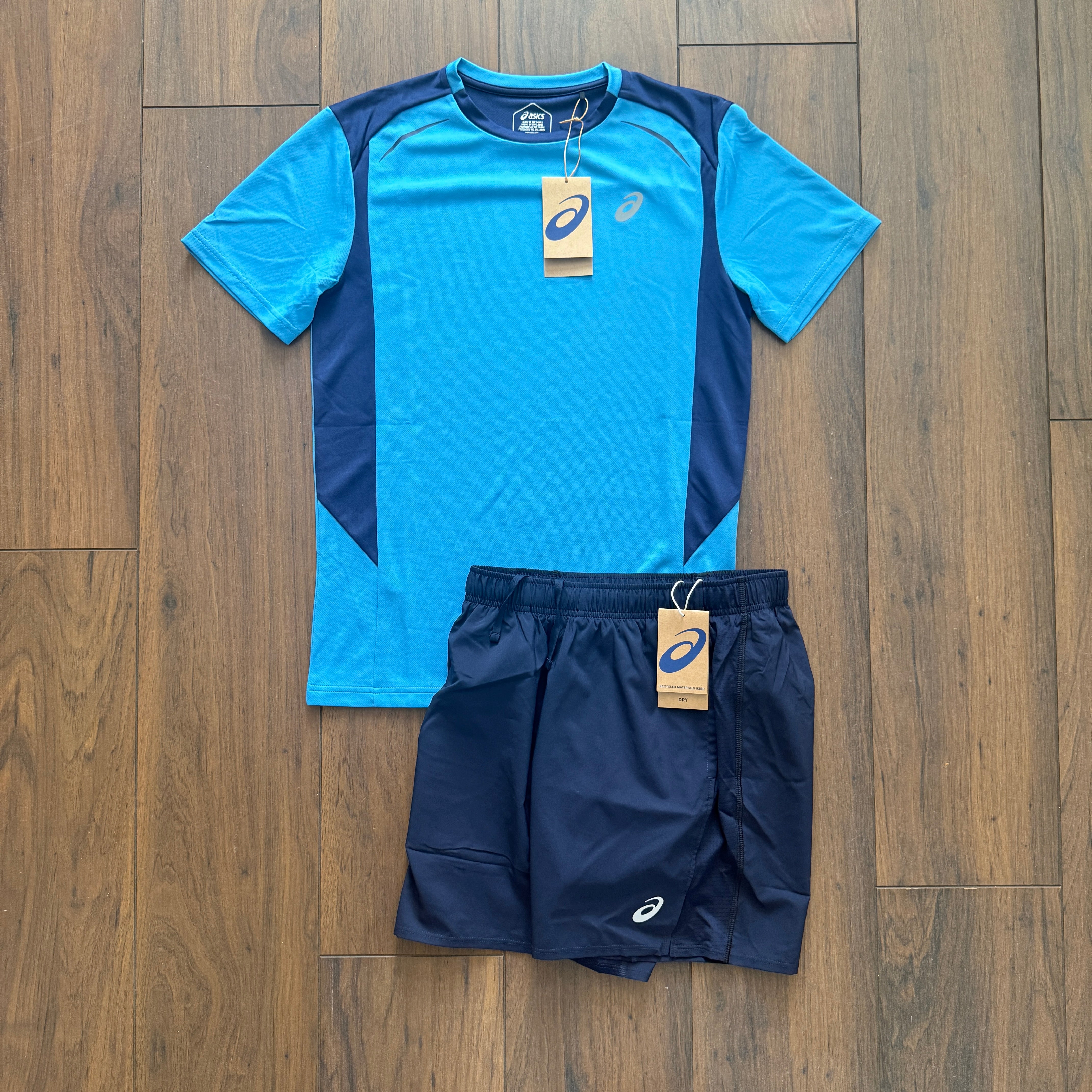 Asics ‘Dolphin Blue’ Set