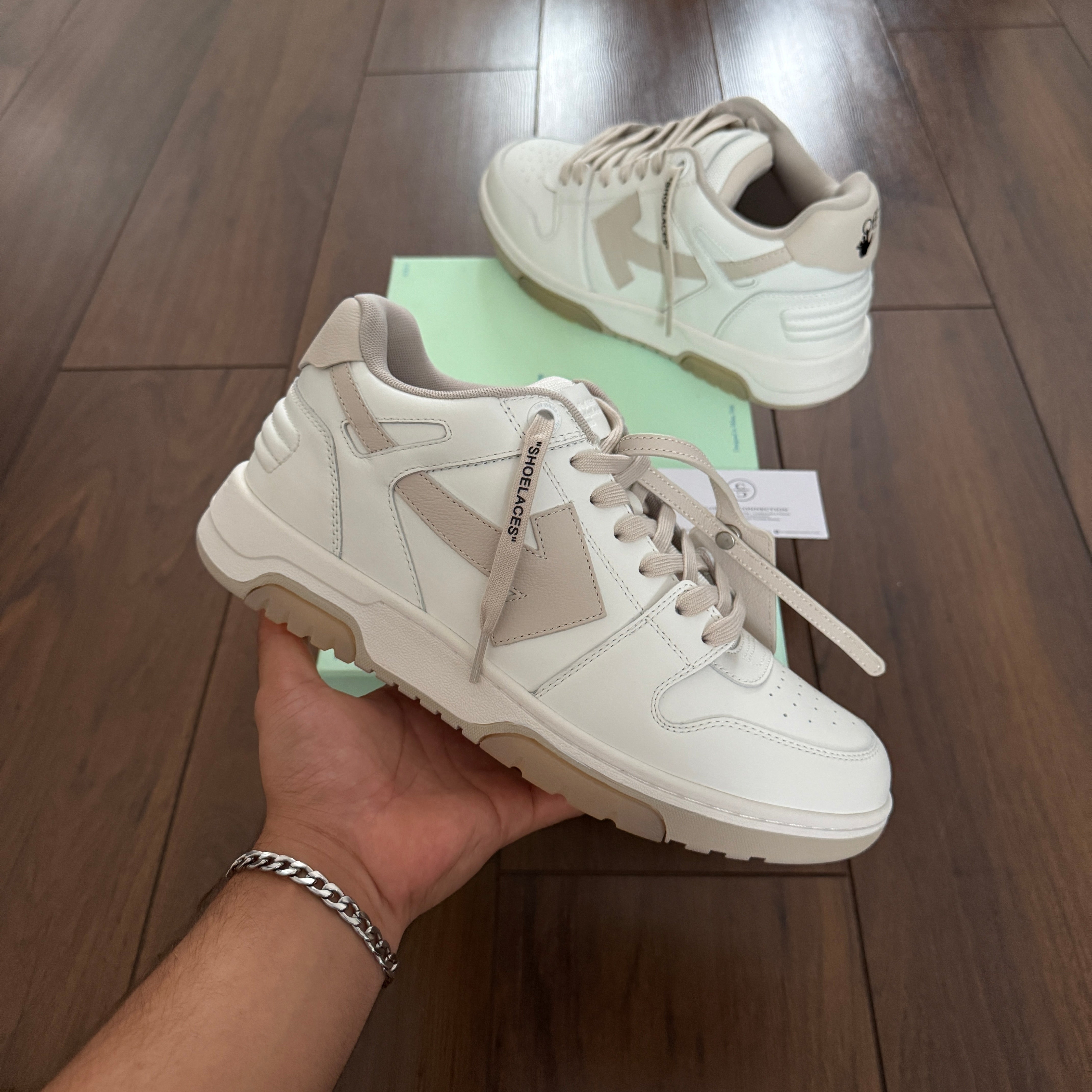 Off White ‘OOO’ Calf Leather Trainer White & Beige
