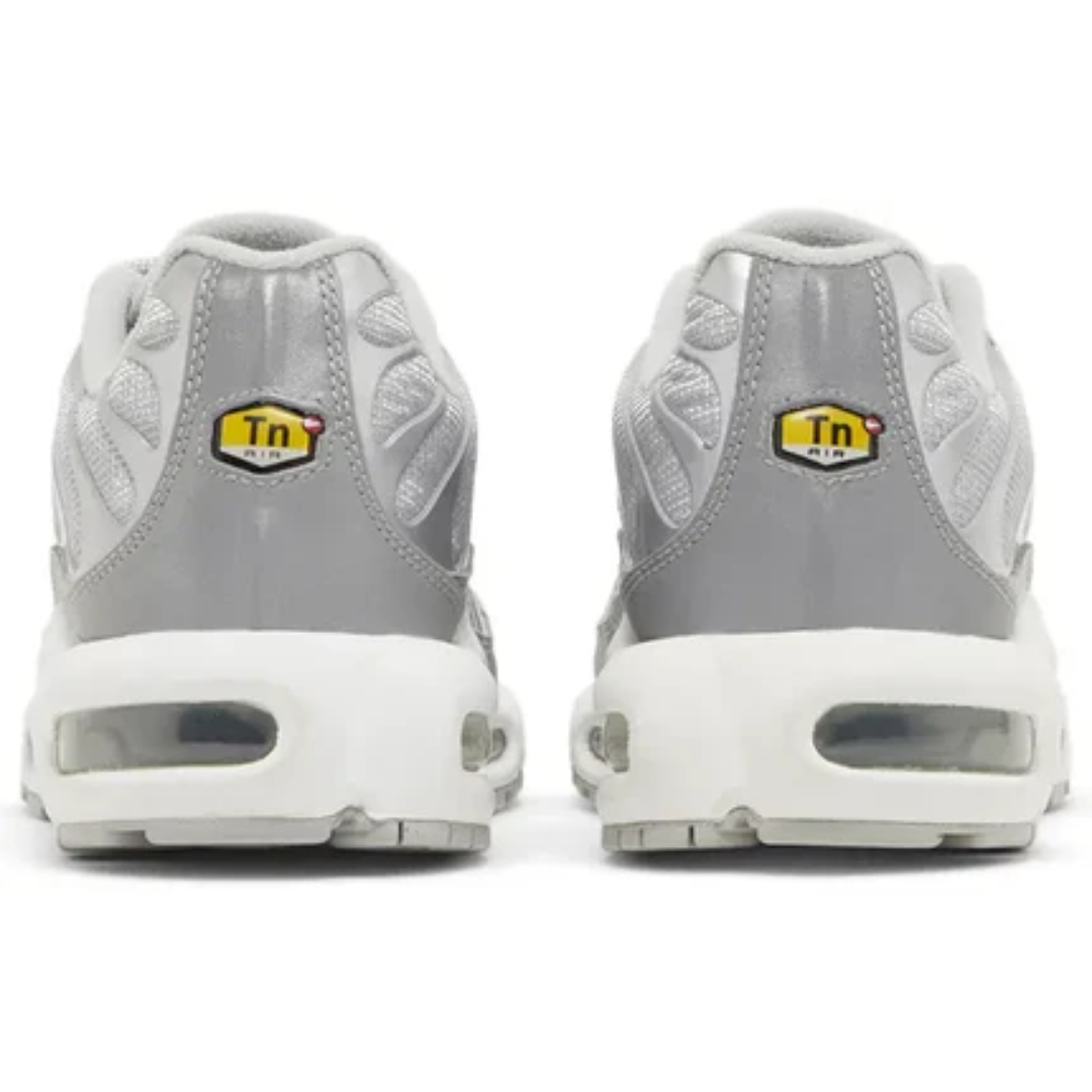 Nike TN Air Max Plus - Metallic Silver