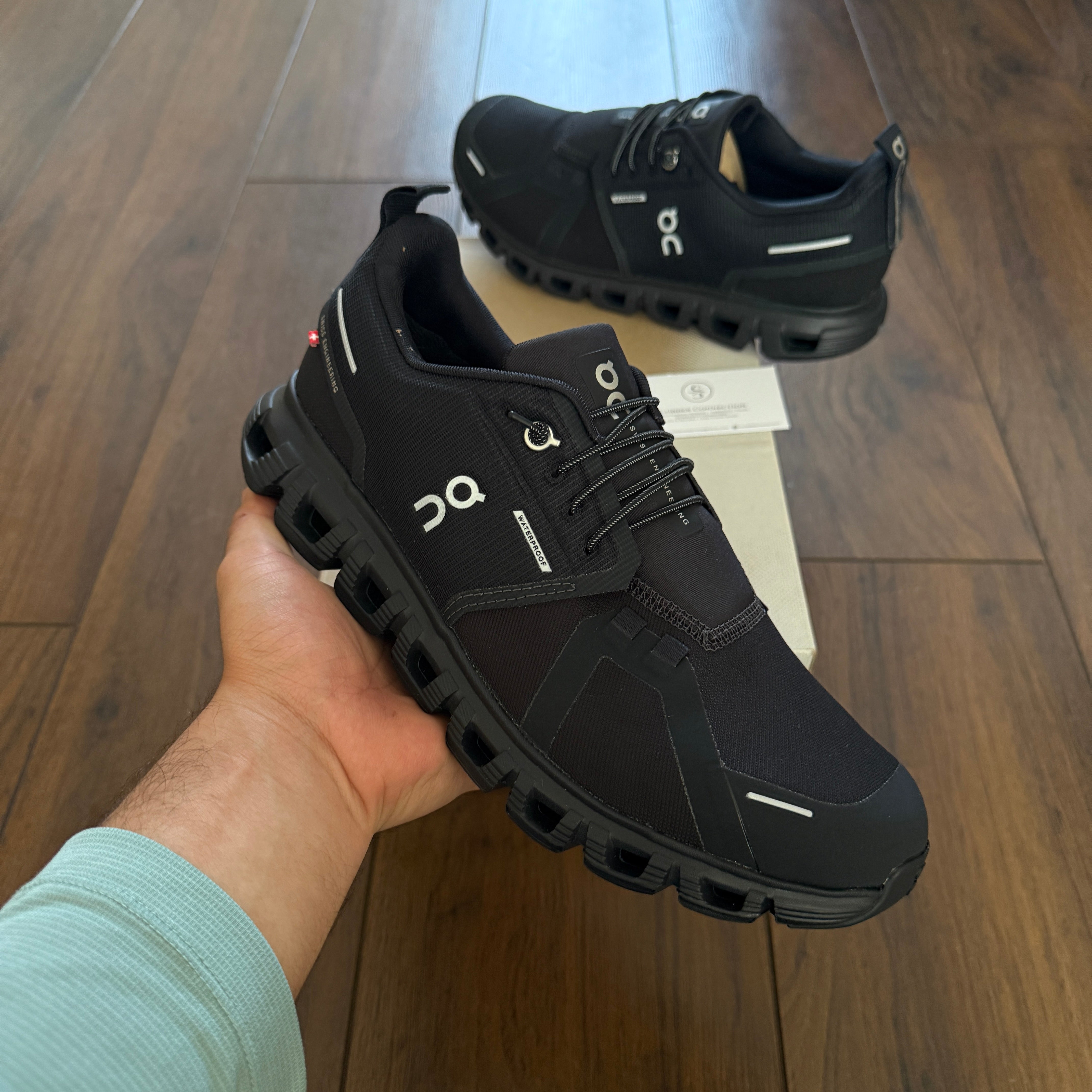 On Cloud 6 WP (WATERPROOF) - Black