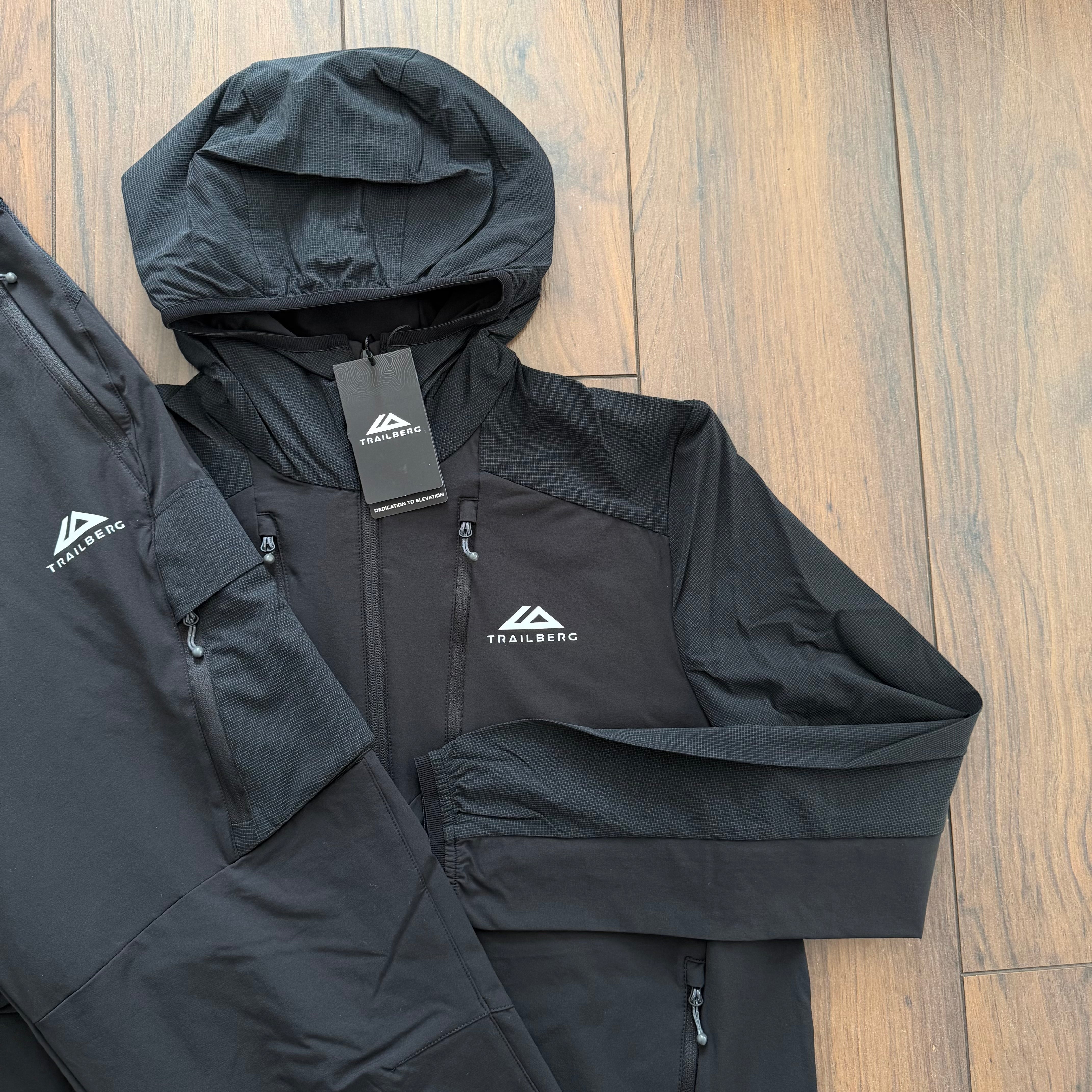 Trailberg Tracksuit ‘ONYX’