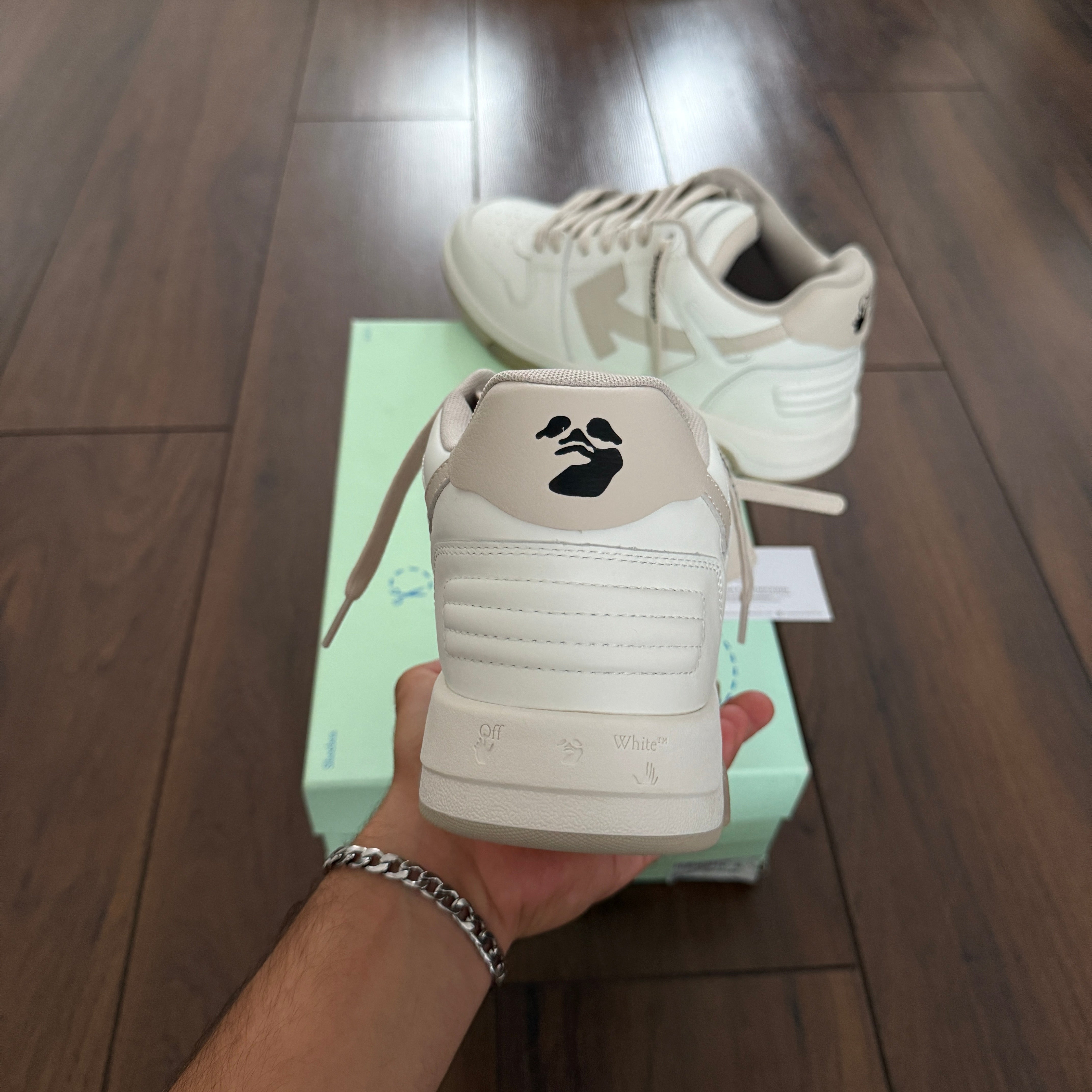 Off White ‘OOO’ Calf Leather Trainer White & Beige