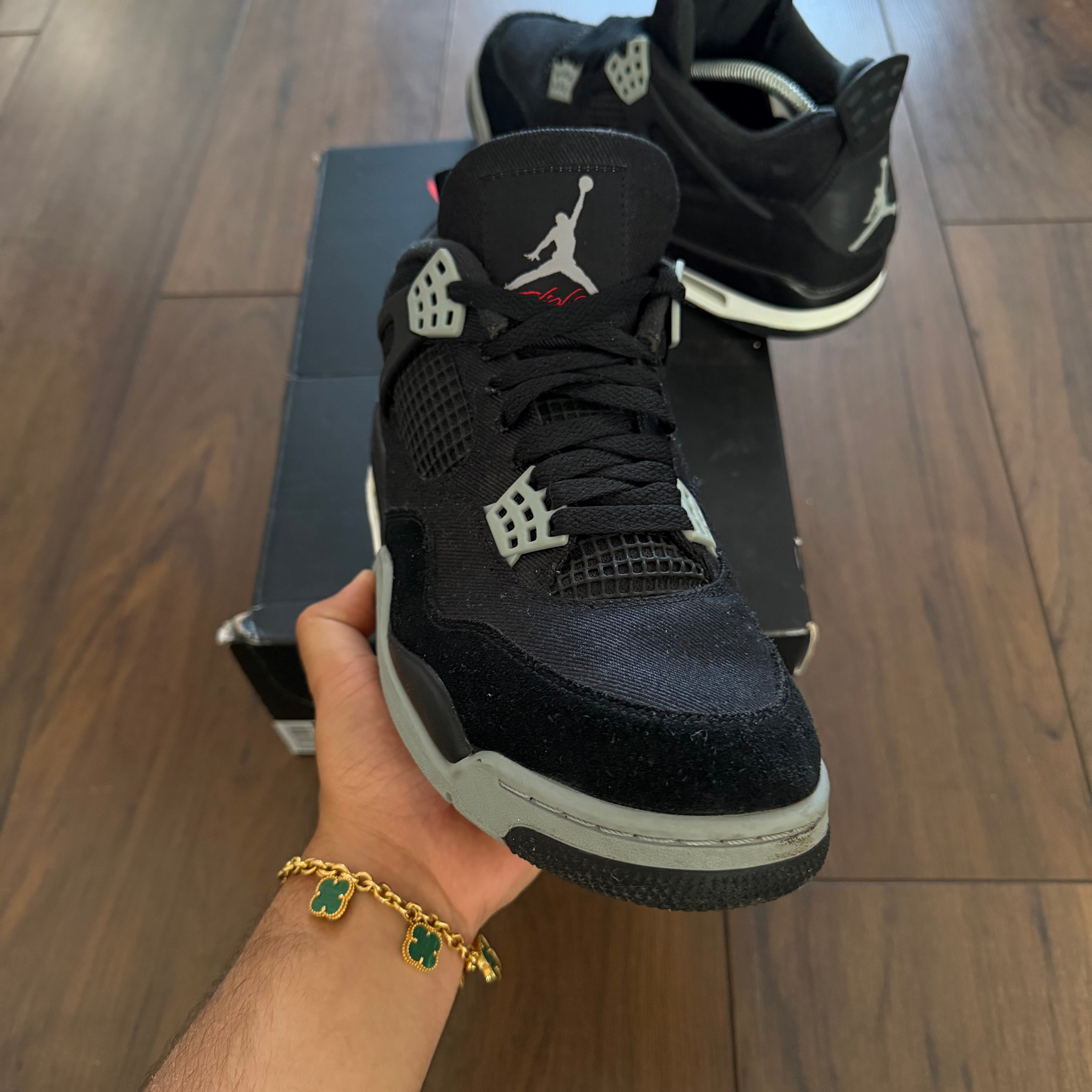 Pre-Loved - Jordan 4 ‘BLANK CANVAS’ UK9