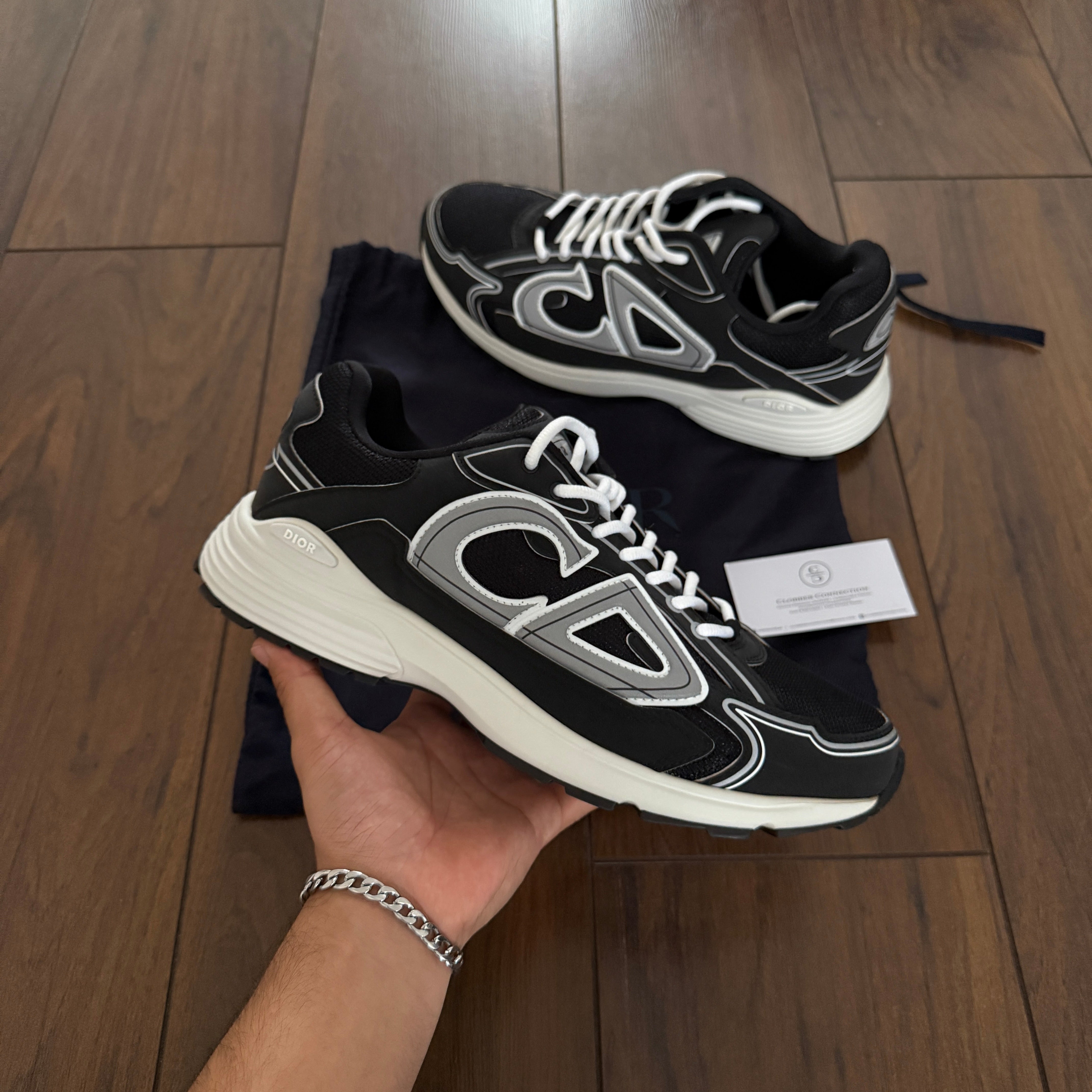 Pre-loved - Dior B30 Sneaker - Black/White