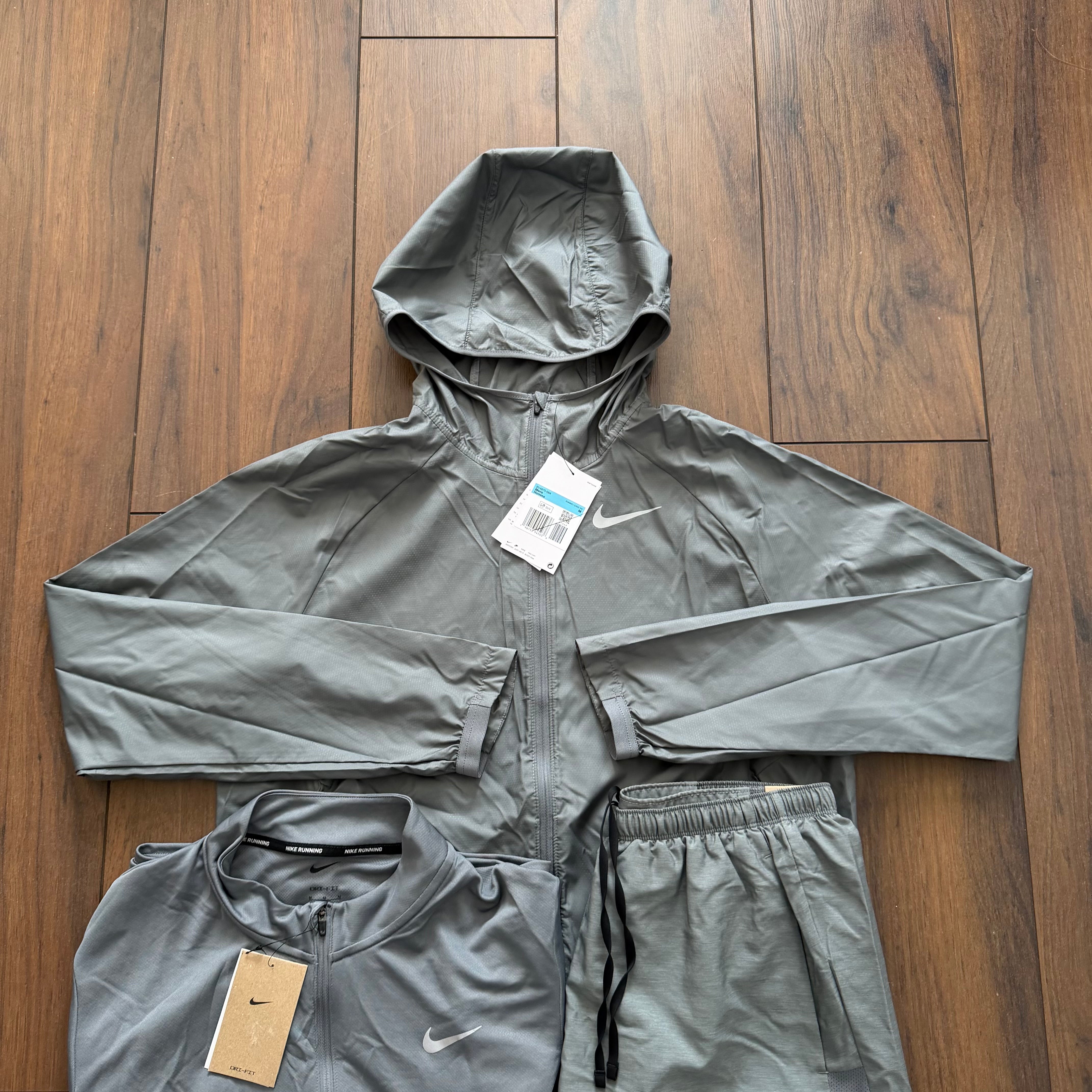 Nike ‘CLOUD GREY’ Windbreaker 1/4 Set