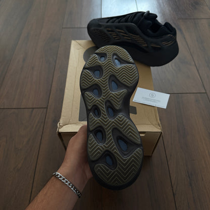 Yeezy 700 - Clay Brown