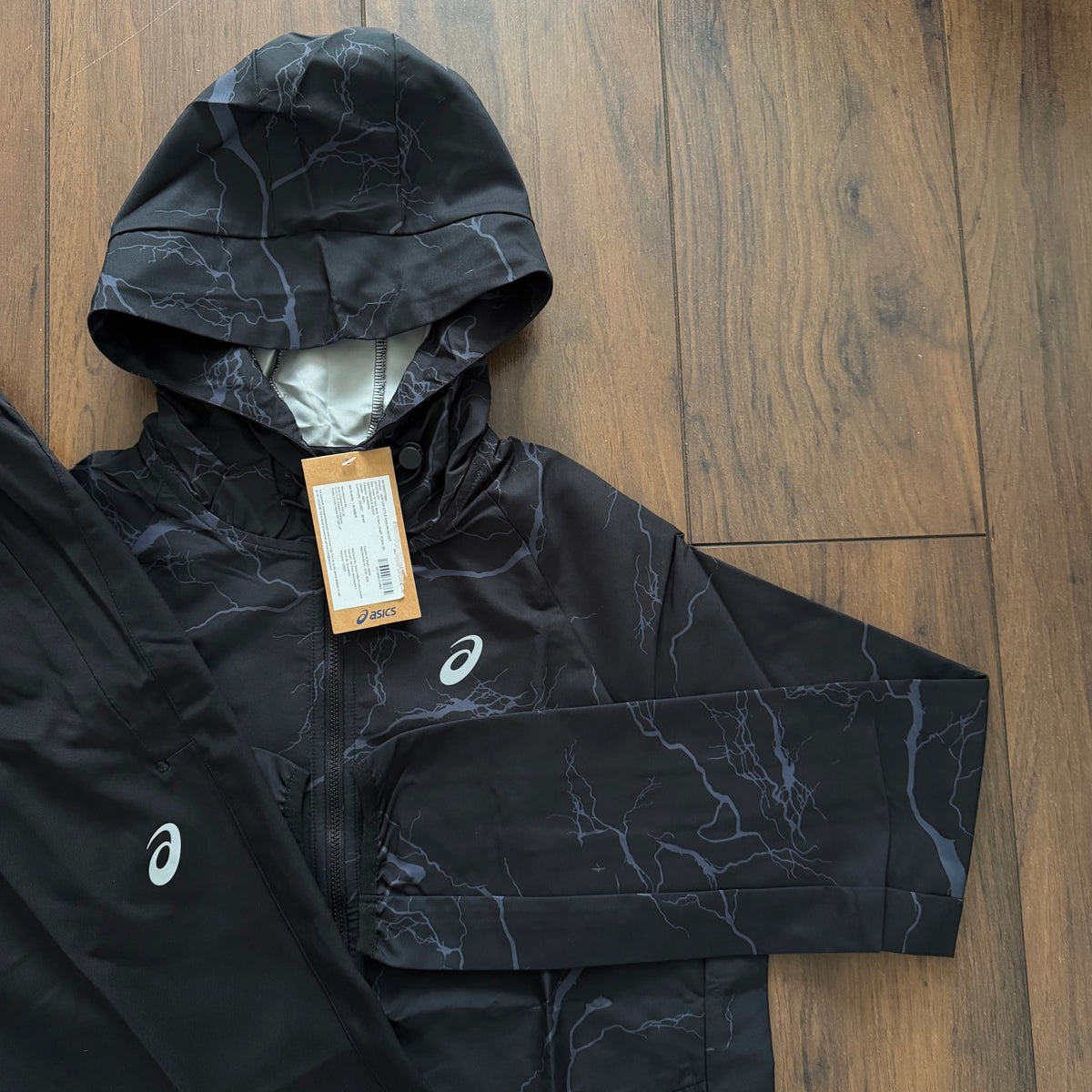 ASICS ‘BLACK STORM’ Tracksuit set