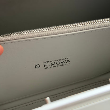 Rimowa Cross Body Bag 16 ‘SILVER’