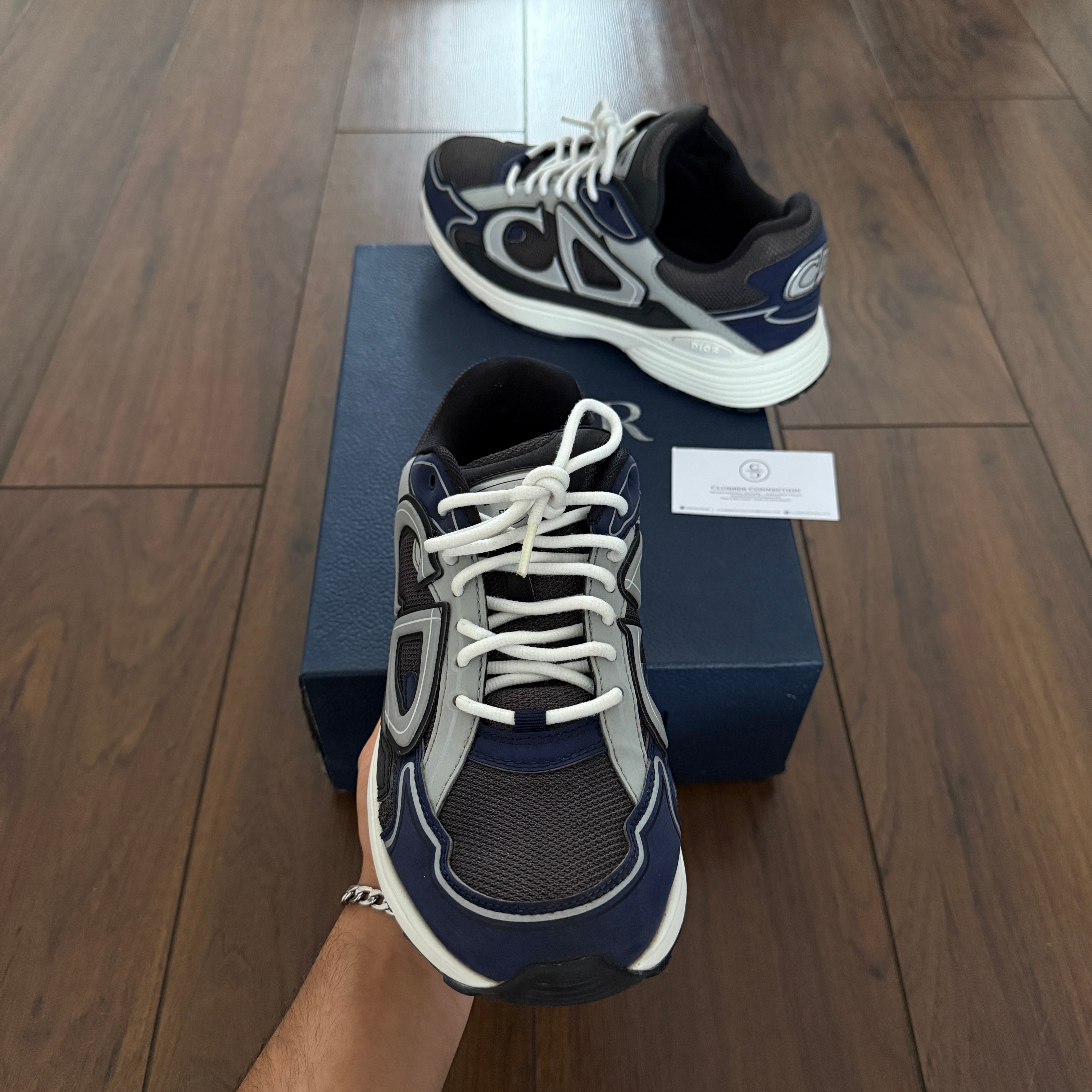 Pre-loved - Dior B30 Sneaker - Navy/White