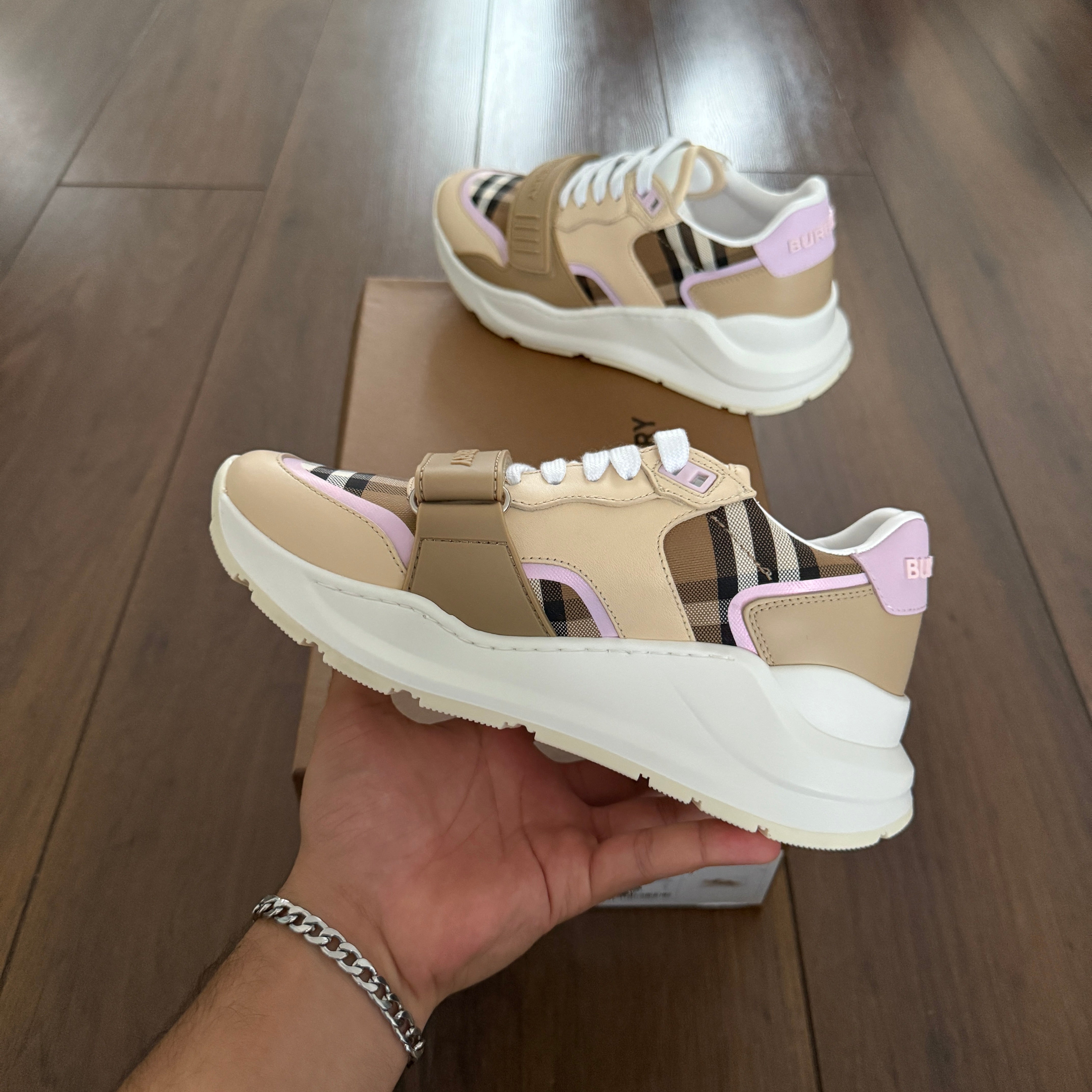 Burberry Ramsey Runners - Taupe