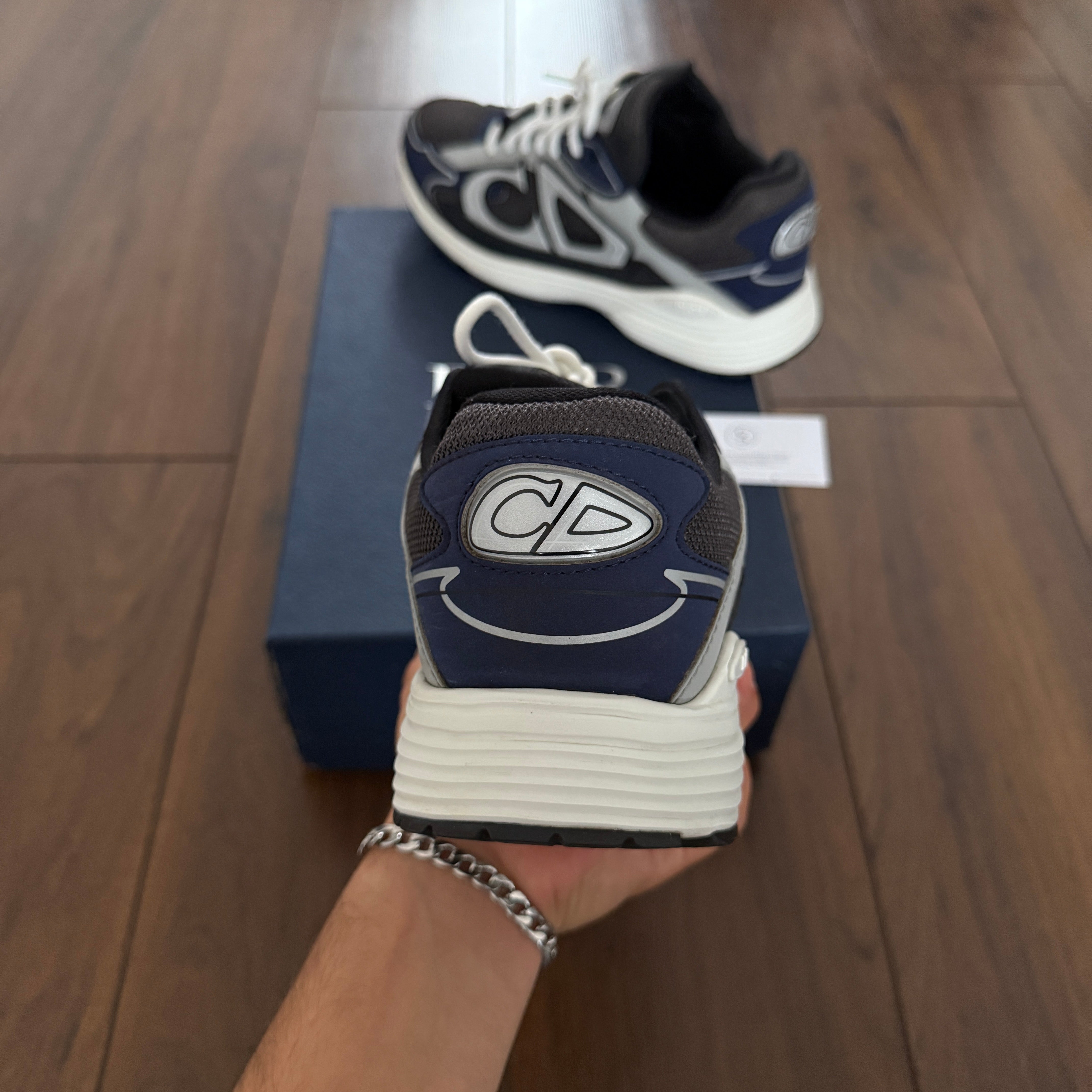 Pre-loved - Dior B30 Sneaker - Navy/White