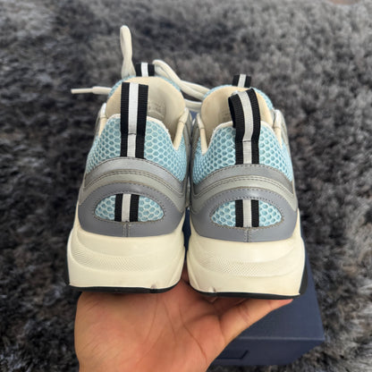 Pre-loved - Dior B22 Sneaker - Baby Blue