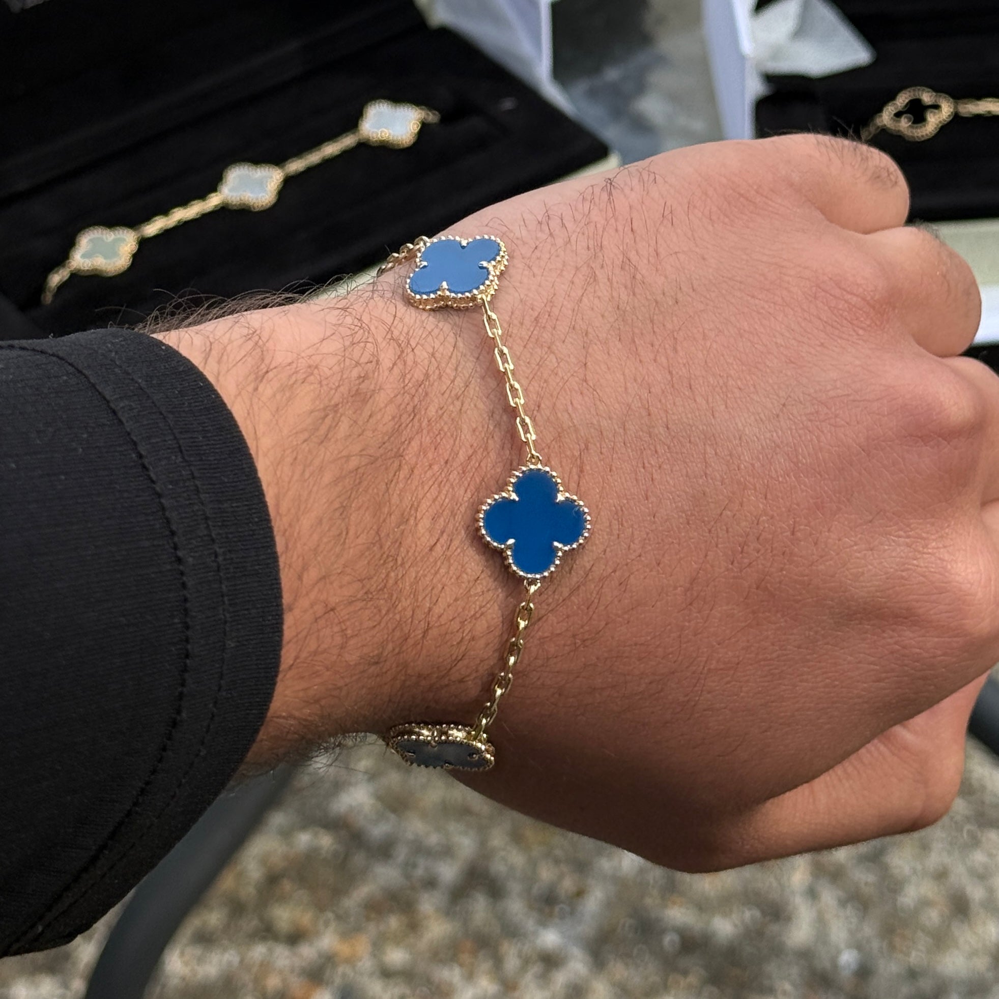 BLUE