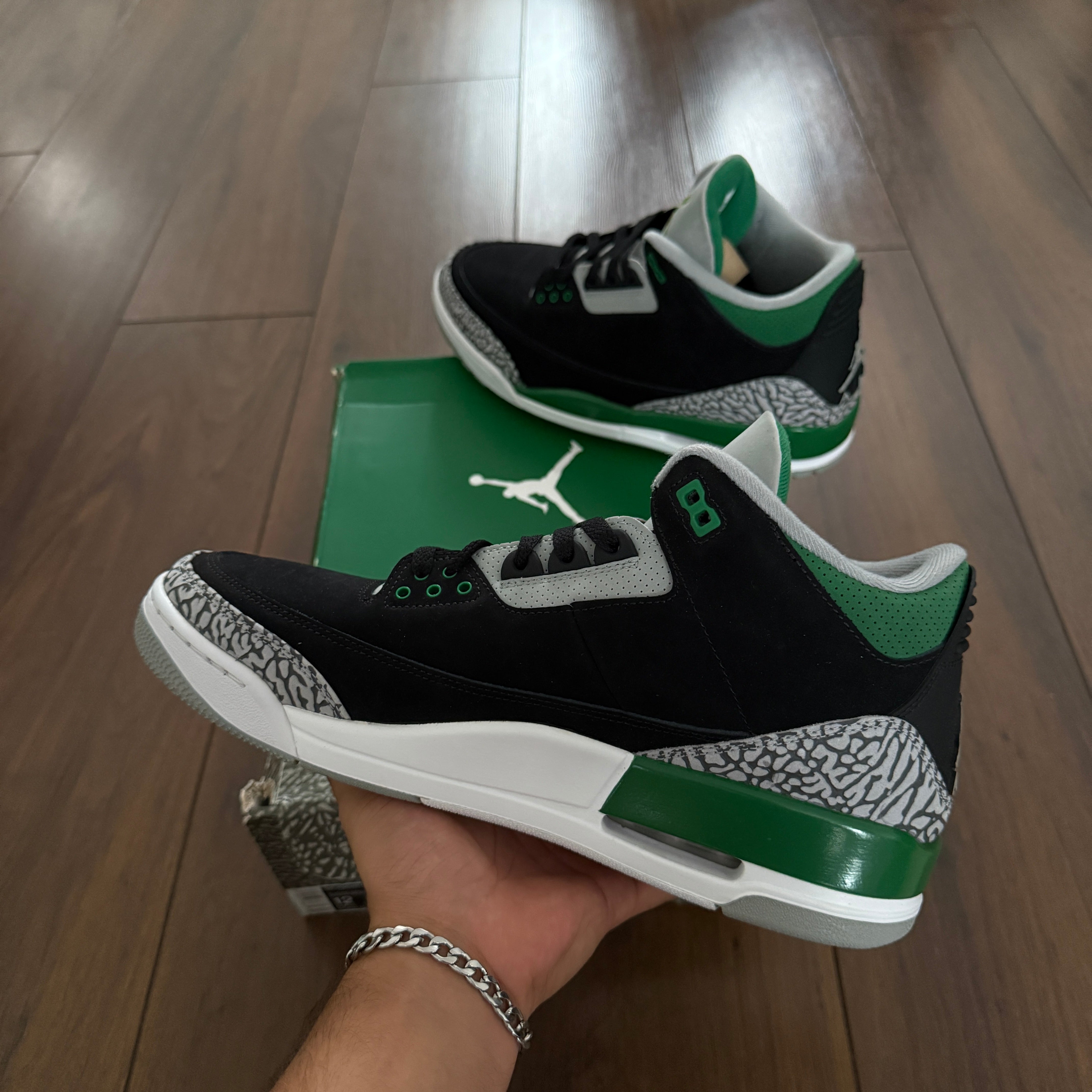 Air Jordan 3 Retro 'Pine Green'