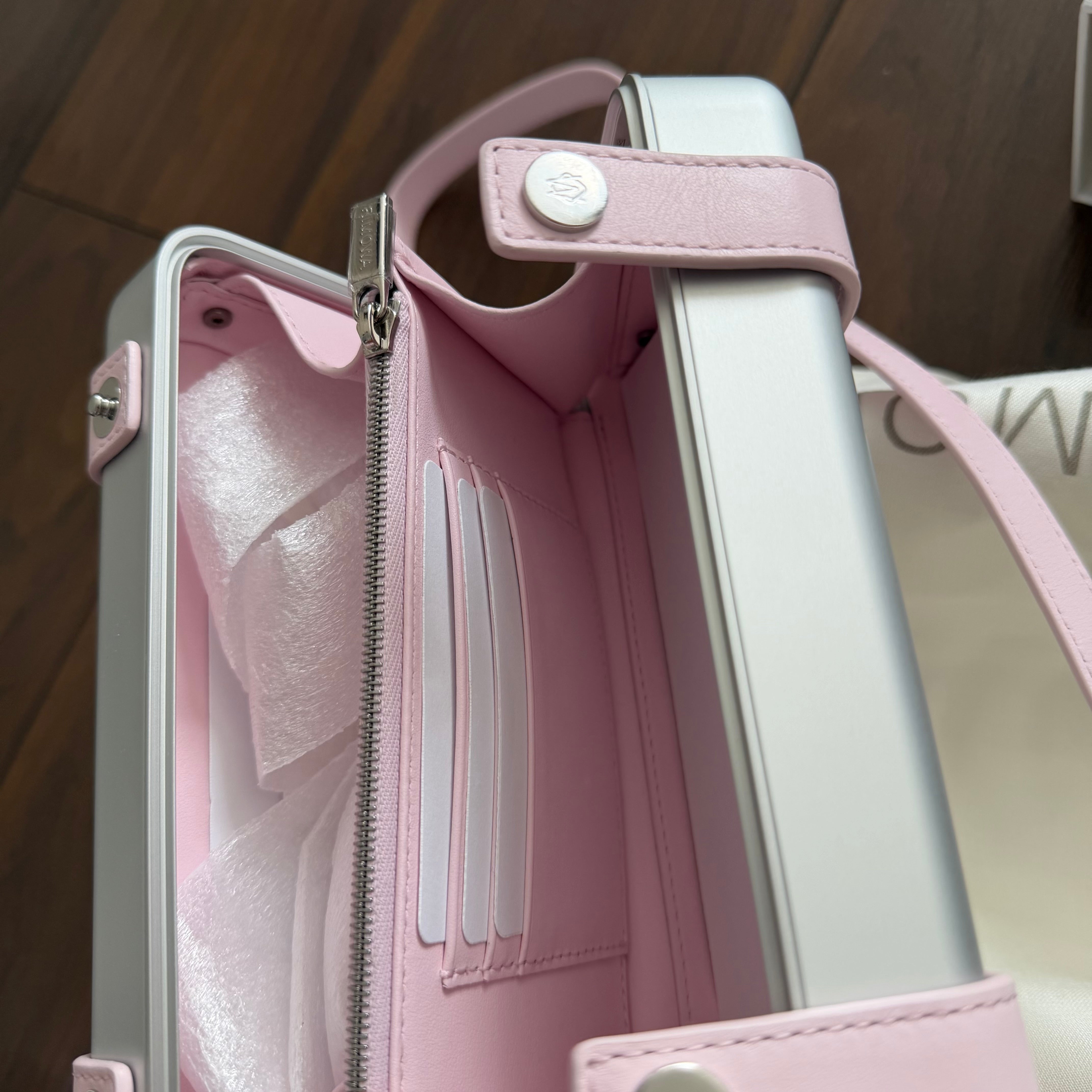 Rimowa Cross Body Bag ‘BALLERINA PINK’