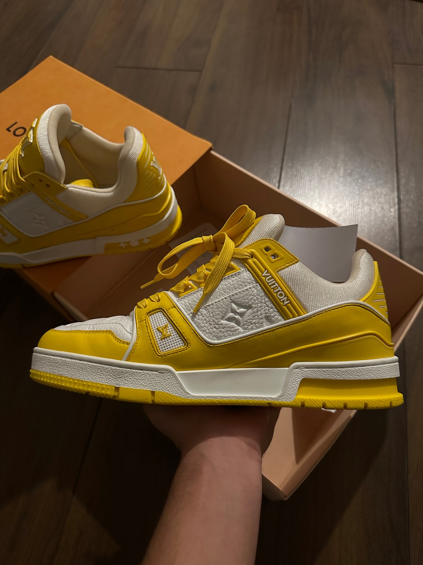 Louis Vuitton Sneakers - White/Yellow