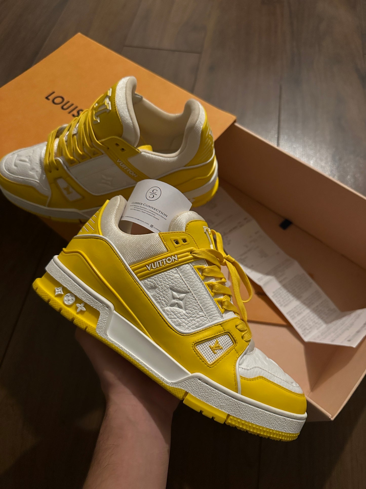 Louis Vuitton Sneakers - White/Yellow