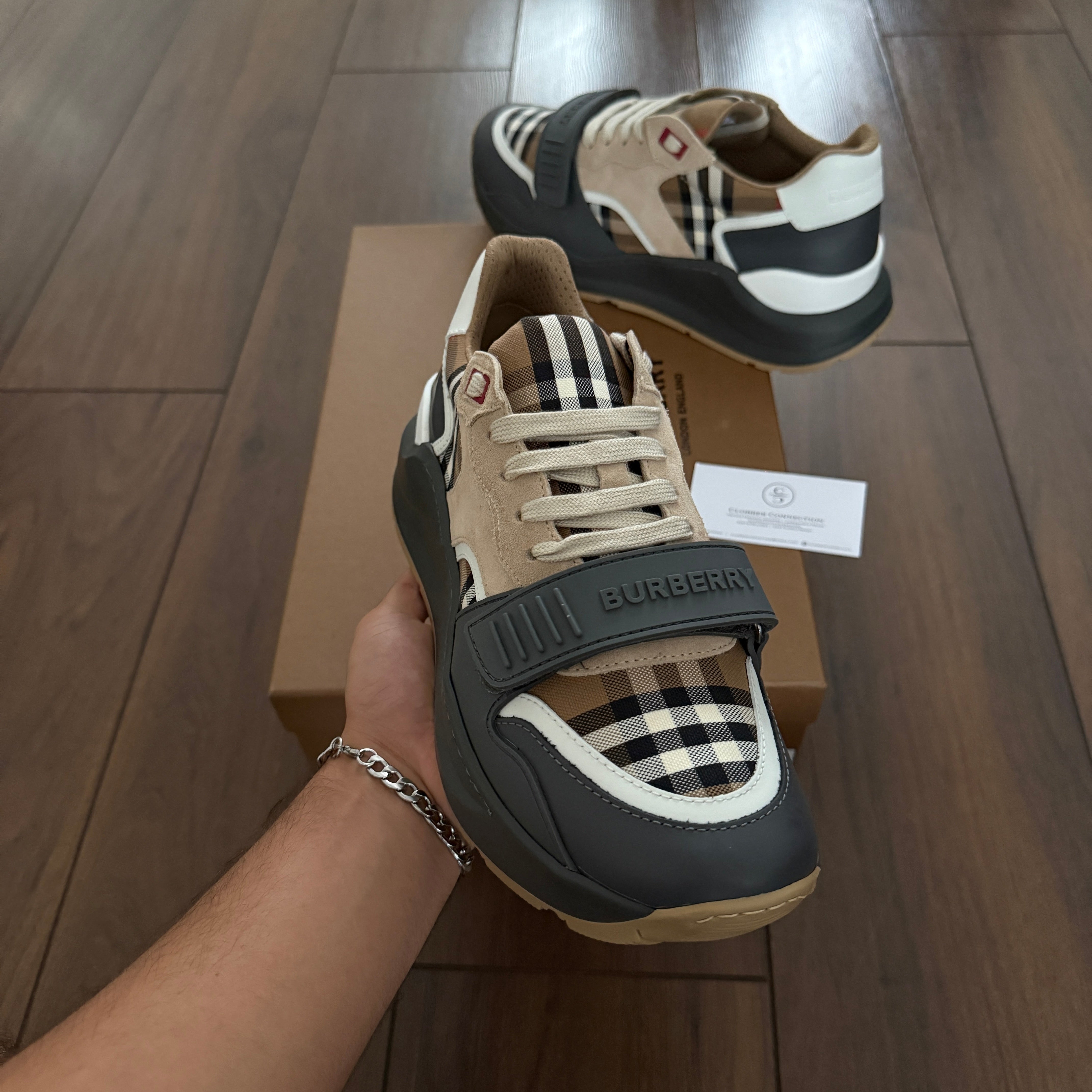 Burberry Ramsey Runners - Taupe Brown