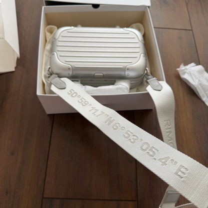 Rimowa Cross Body Bag 16 ‘SILVER’