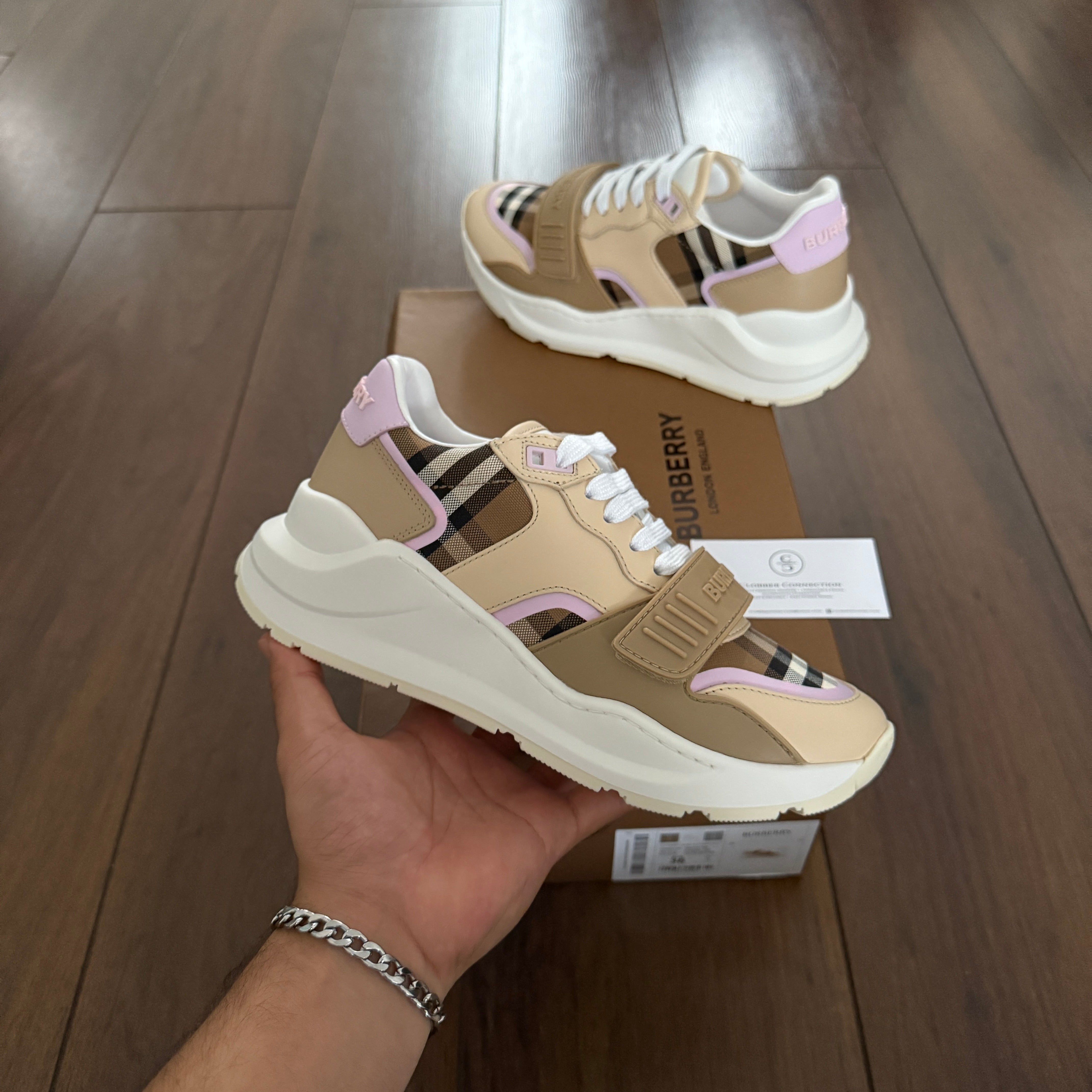 Burberry Ramsey Runners - Taupe