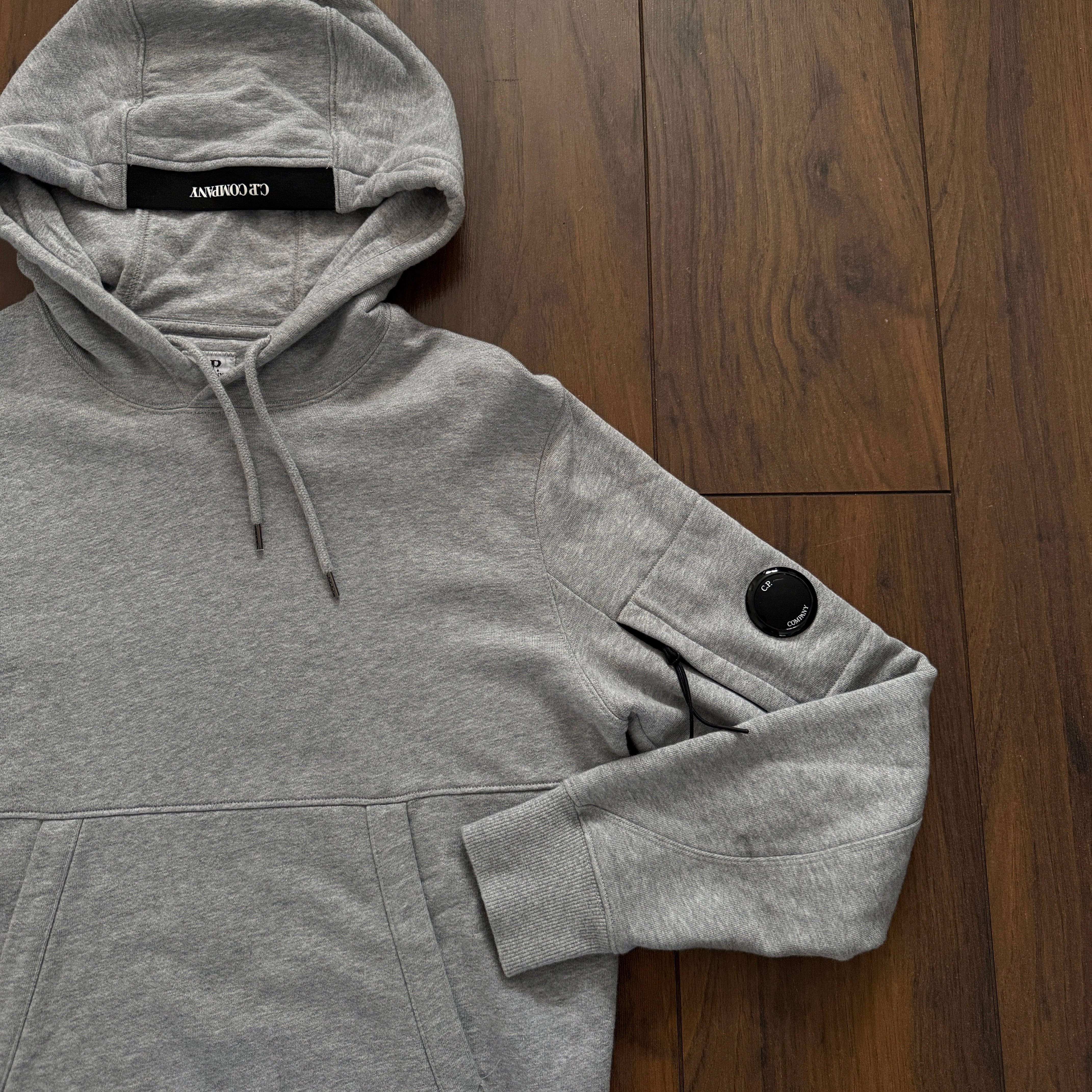 Pre-Loved - CP Company Lens Hoodie - Grey