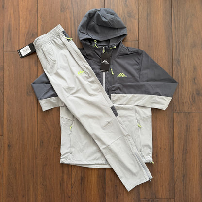 Trailberg Tracksuit ‘GRAPHITE MOSS’