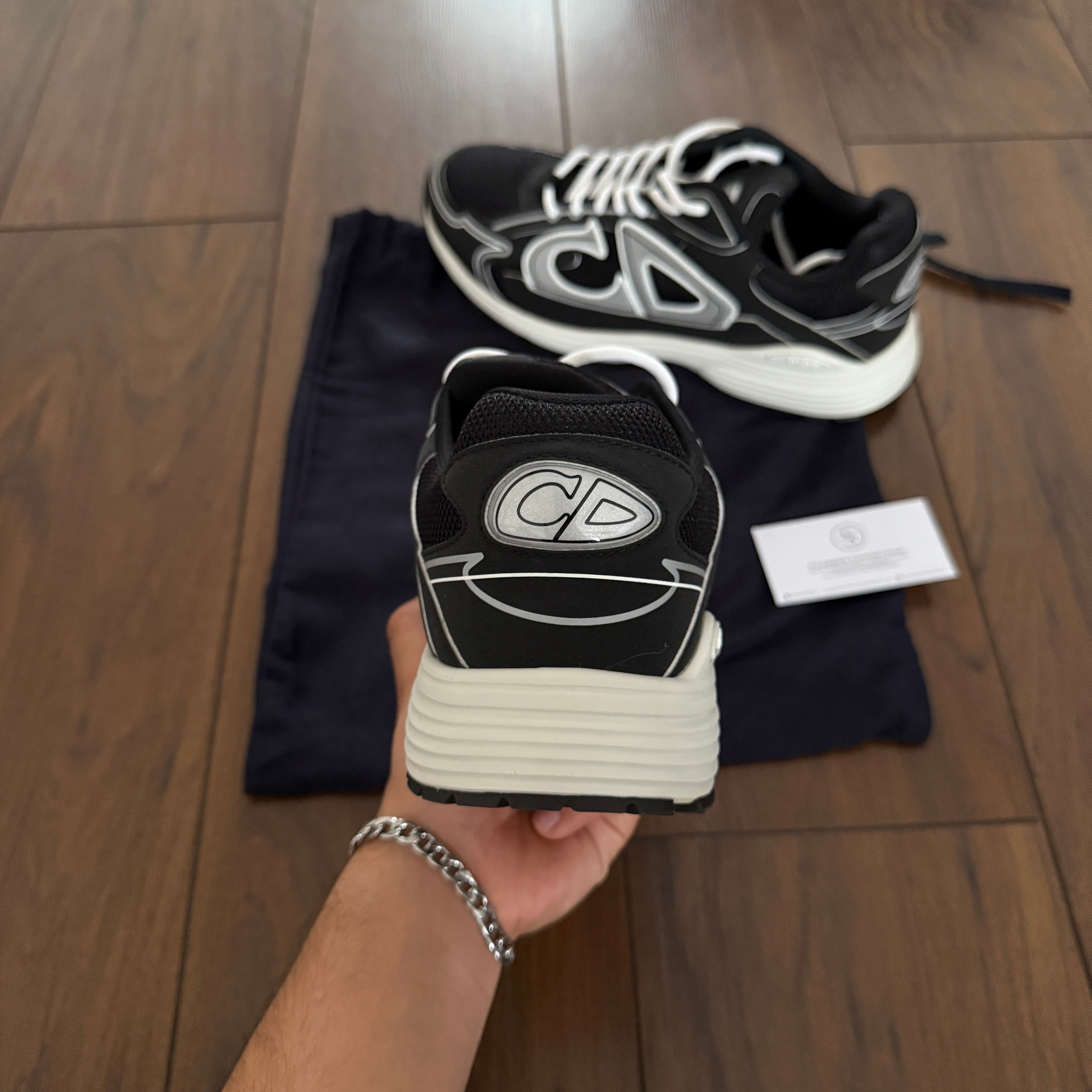 Pre-loved - Dior B30 Sneaker - Black/White