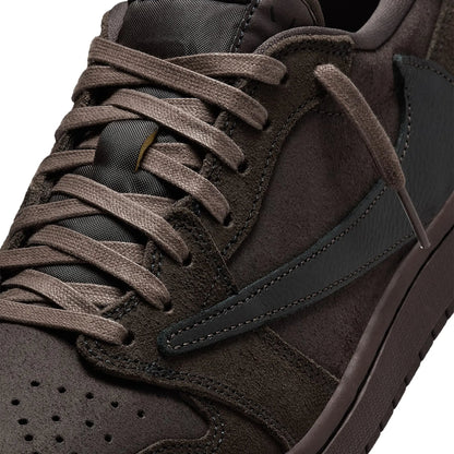 Travis Scott x Air Jordan 1 Low OG SP - Velvet Brown