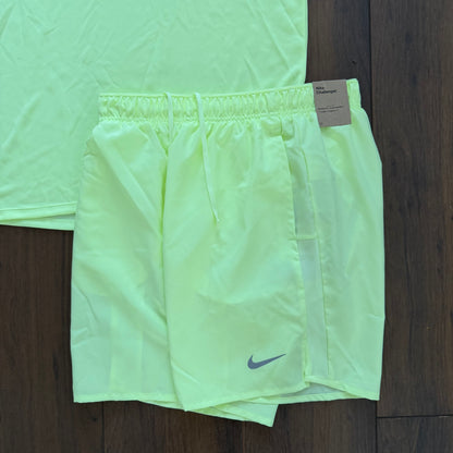 Nike ‘Neon Green’ Set