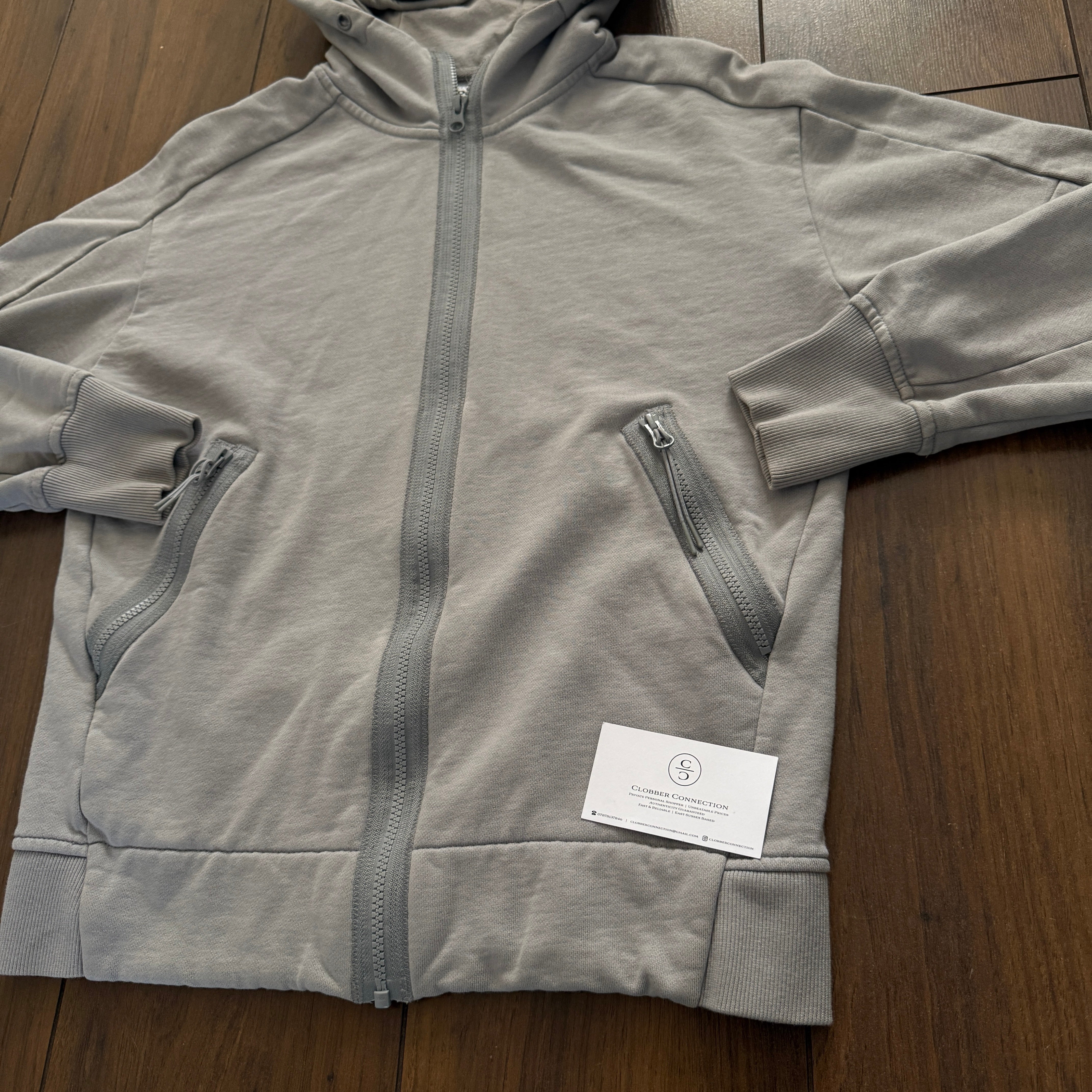 Pre-Loved - CP Company Goggle Zip Up Hoodie - Cement Grey