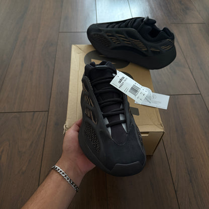 Yeezy 700 - Clay Brown