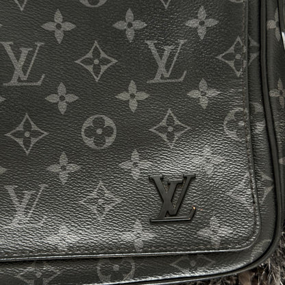 Pre-Loved - Louis Vuitton PM District Bag - Black