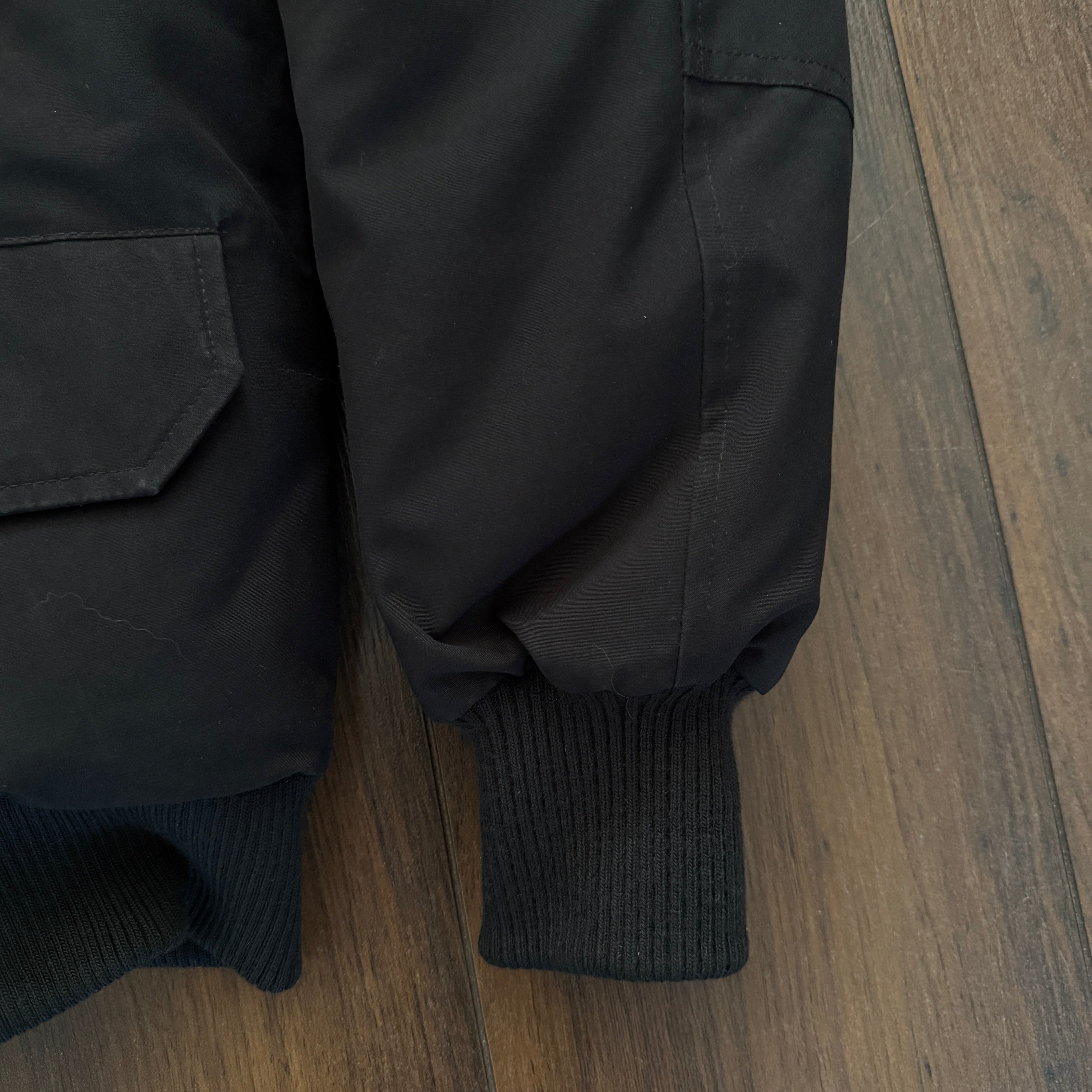 Pre-Loved - Canada Goose Chilliwack Bomber - Black