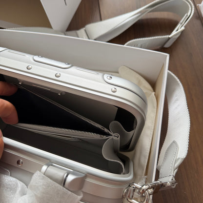 Rimowa Cross Body Bag 16 ‘SILVER’